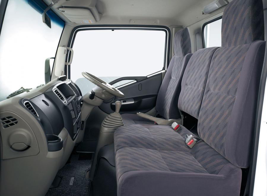 Nissan Atlas F-series Star Package 2008 года  (фото 3 из 3)